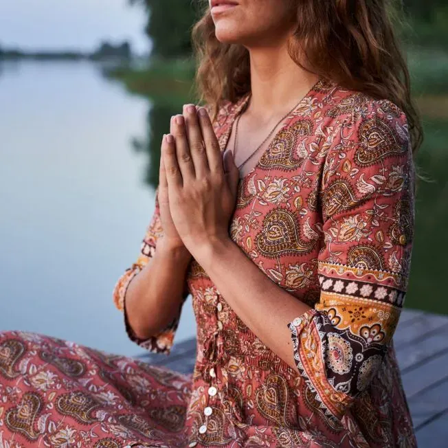 A woman practicing Meditative masturbation