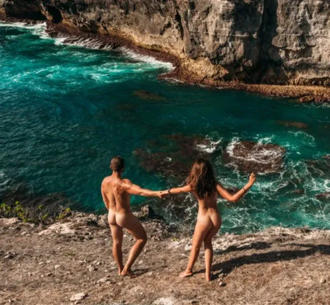 Nacktbaden und dann Sex am Strand